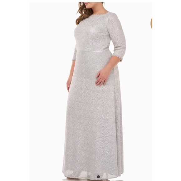 NWT JS Collections Metallic Scalloped Evening Dress maxi Long Sleeves Size 8 - Picture 4 of 9